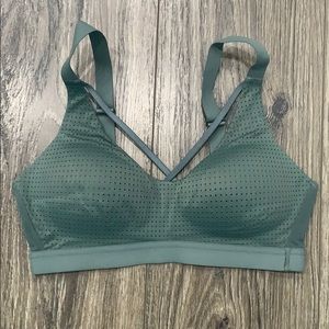 Victoria’s Secret Sport Lightweight Sports Bra